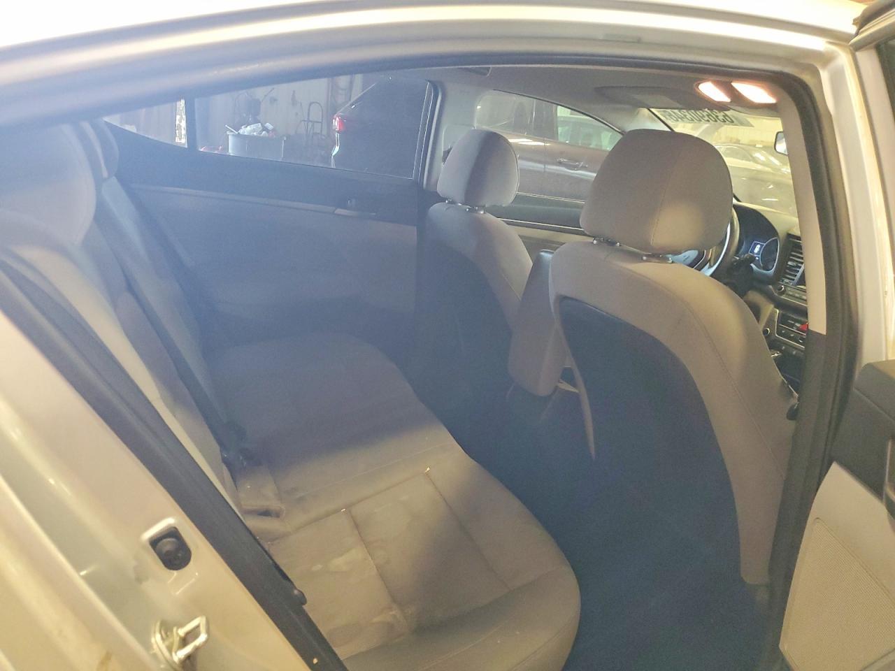 2018 Hyundai Elantra Sel - zdjęcie 10