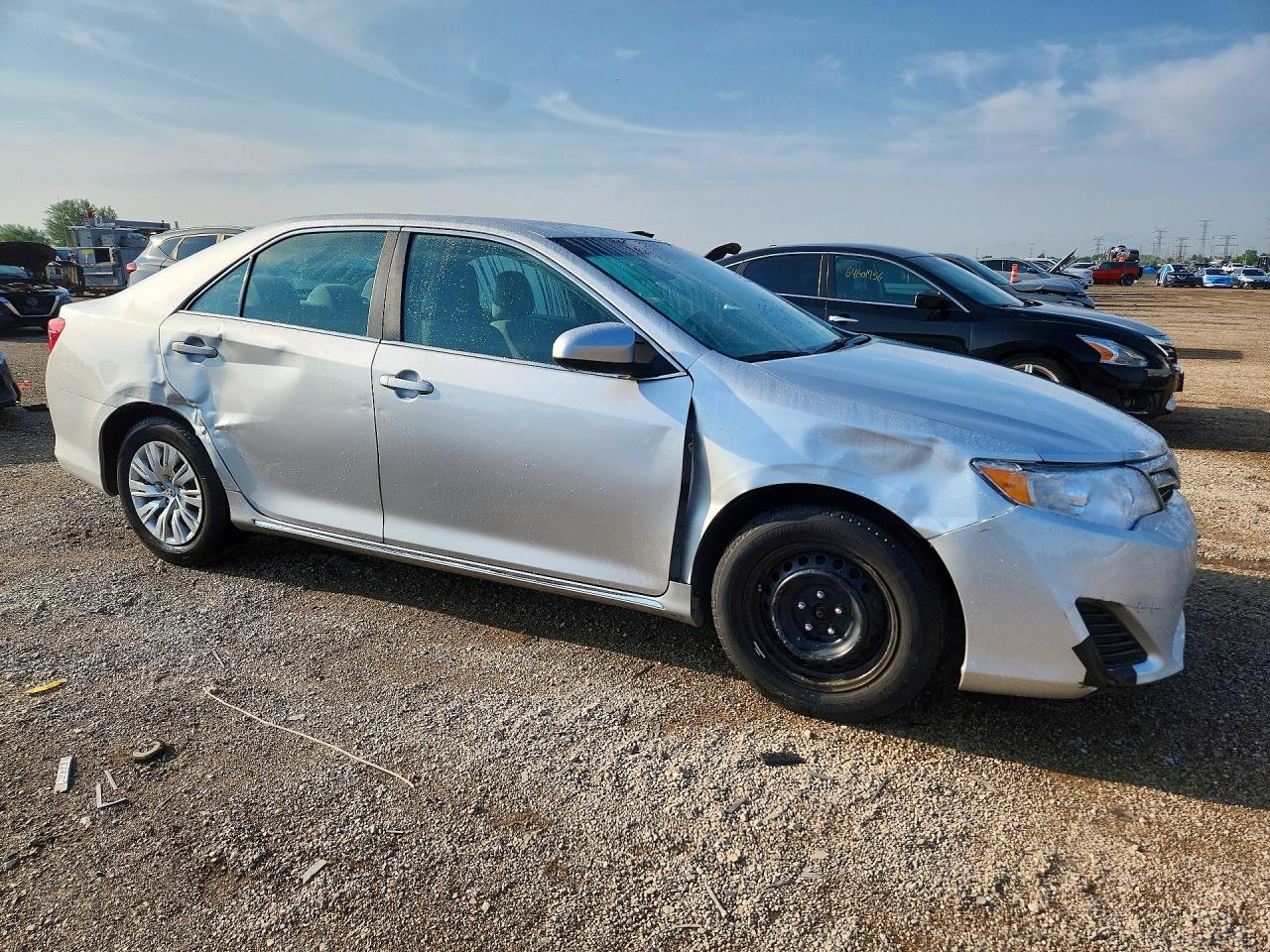 2013 Toyota Camry Le - zdjęcie 4