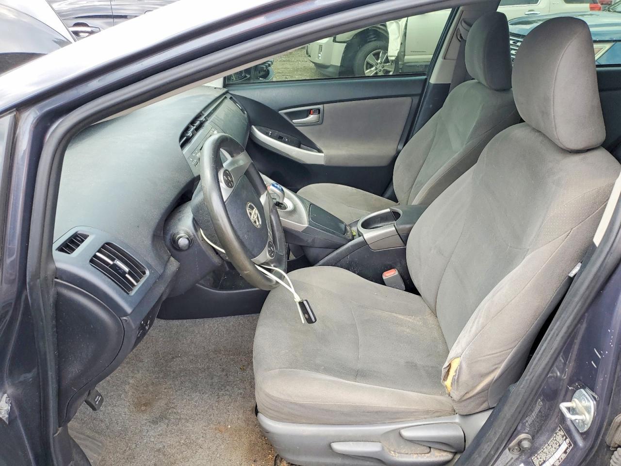 2015 Toyota Prius Two - zdjęcie 7