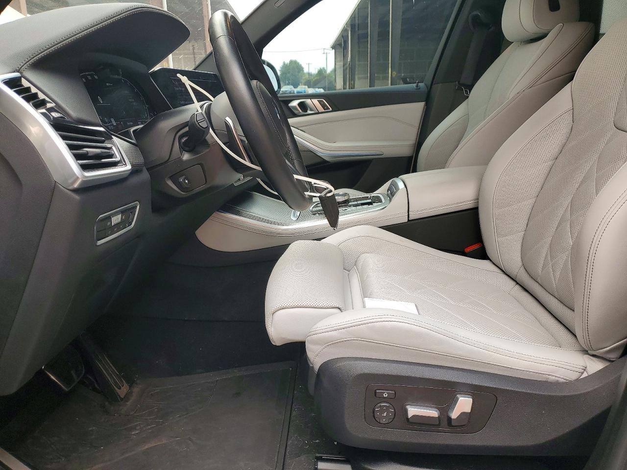 2023 BMW X5 xDrive45E - zdjęcie 7