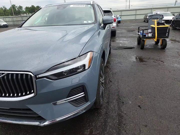 2022 Volvo Xc60 B5 Inscription - zdjęcie 14