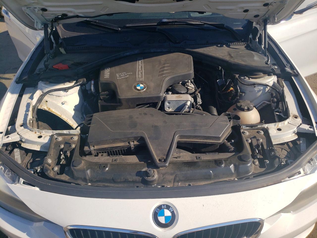 2013 BMW 328 I - zdjęcie 11
