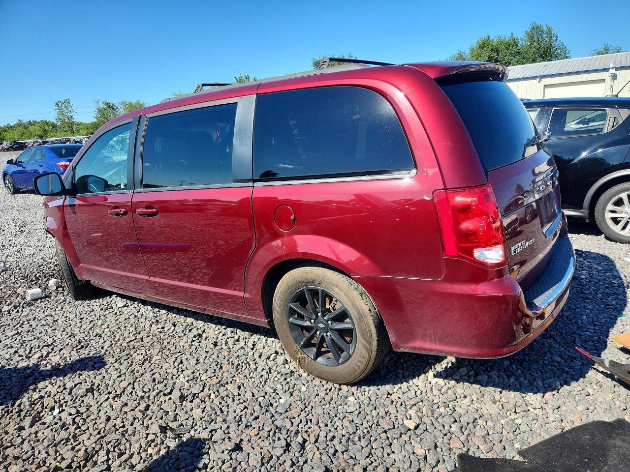 2019 Dodge Grand Caravan Gt - zdjęcie 2