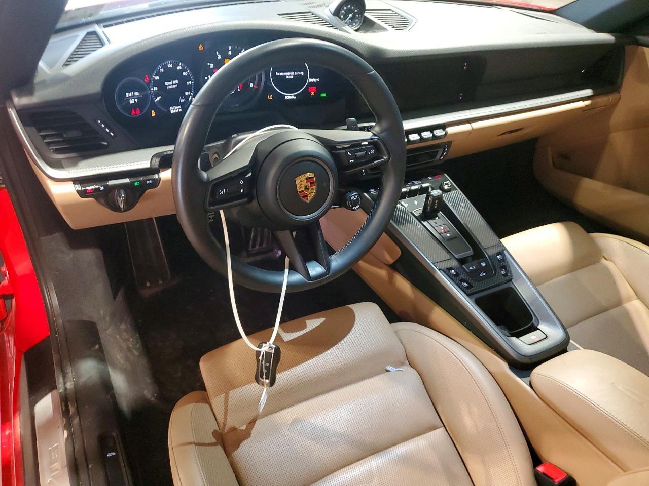 2021 Porsche 911 Carrera - zdjęcie 8