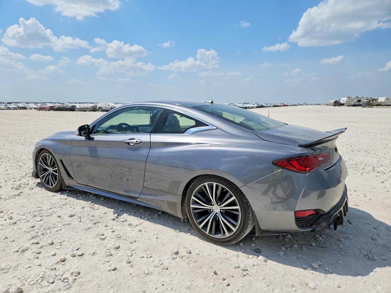 2017 Infiniti Q60 2.0T Premium - zdjęcie 2