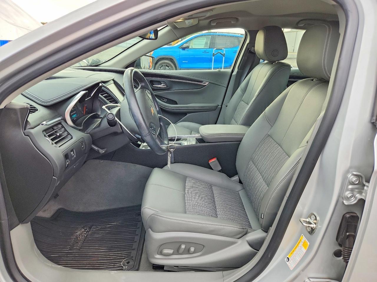 2019 Chevrolet Impala Lt - zdjęcie 7