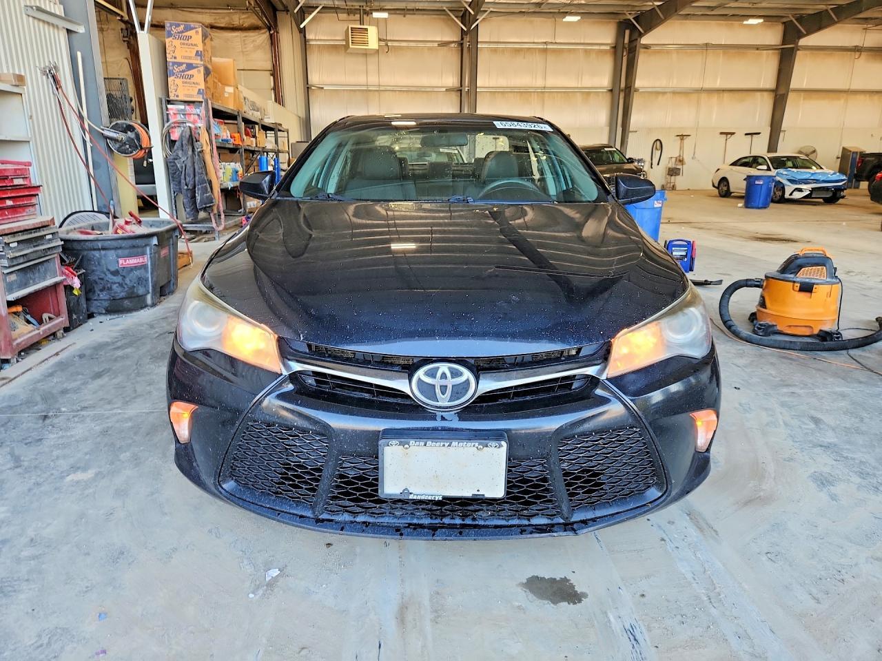 2017 Toyota Camry Se - zdjęcie 5