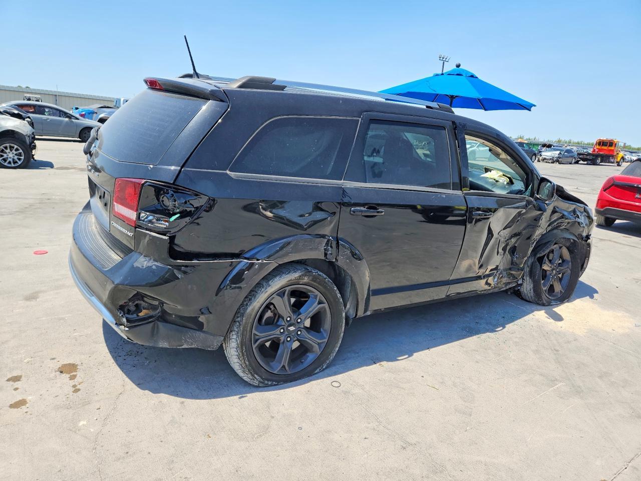 2018 Dodge Journey Crossroad - zdjęcie 3