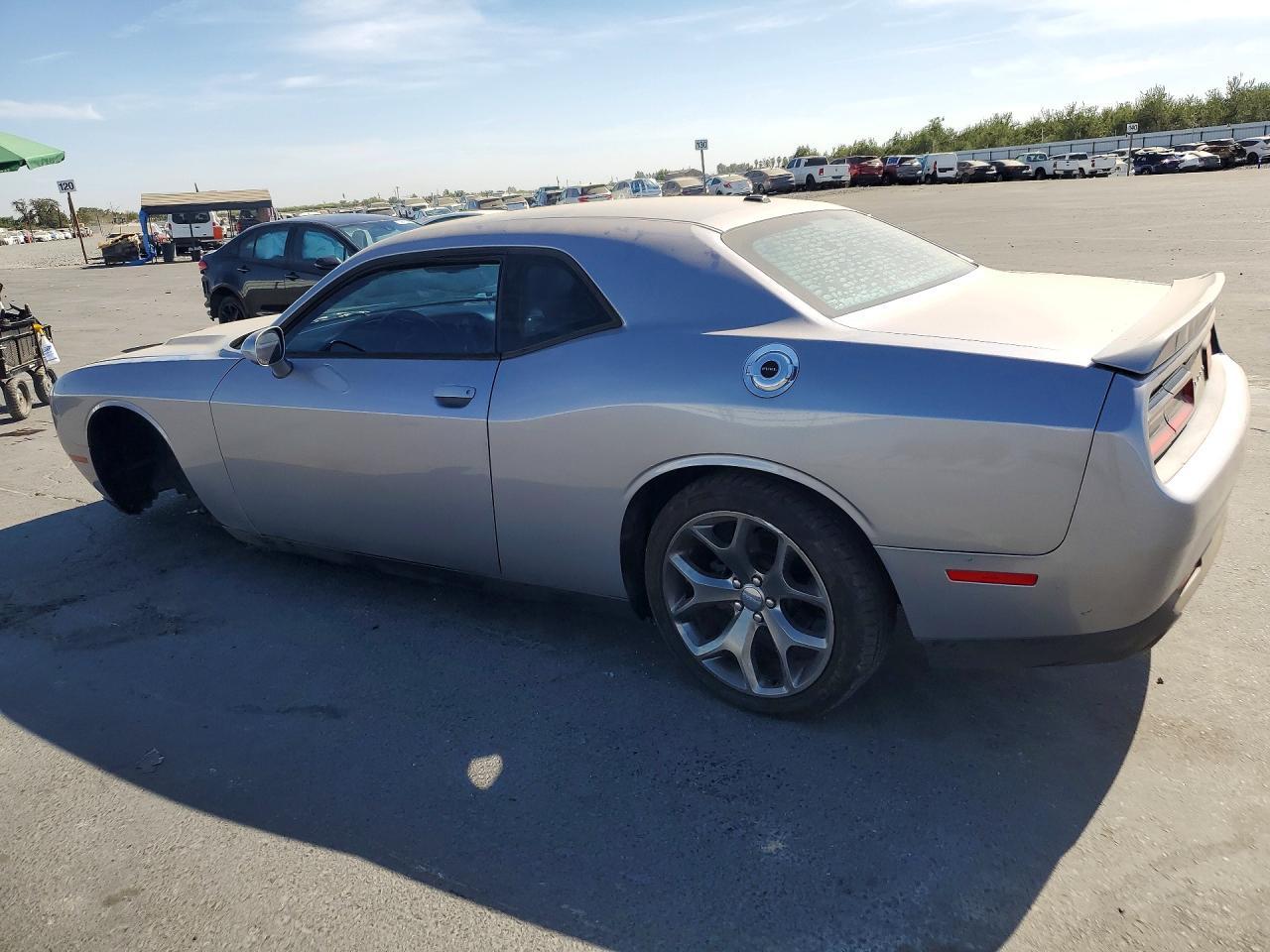 2015 Dodge Challenger Sxt - zdjęcie 2