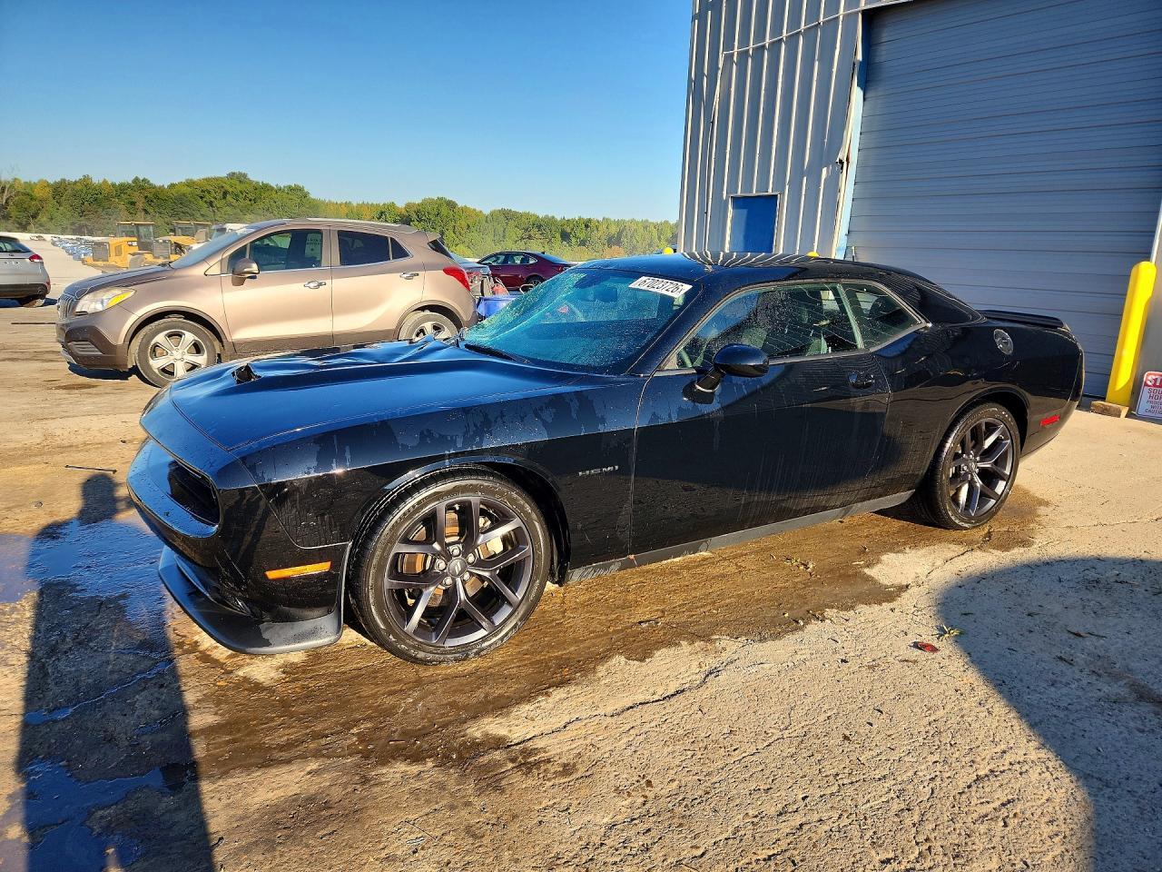 2022 Dodge Challenger R/T - zdjęcie główne