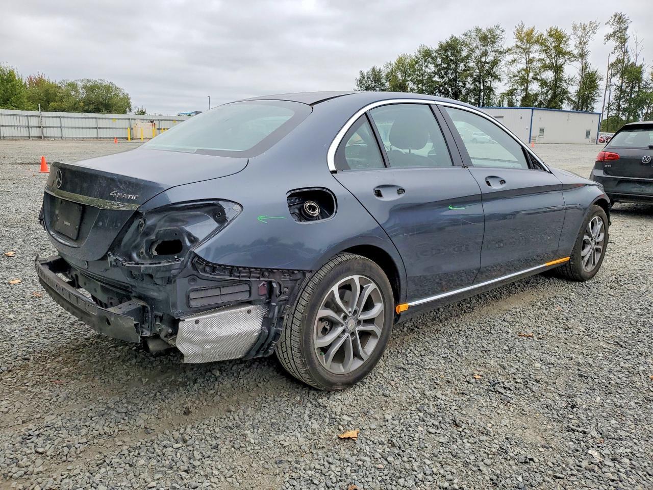 2016 Mercedes-Benz C 300 4Matic - zdjęcie 3