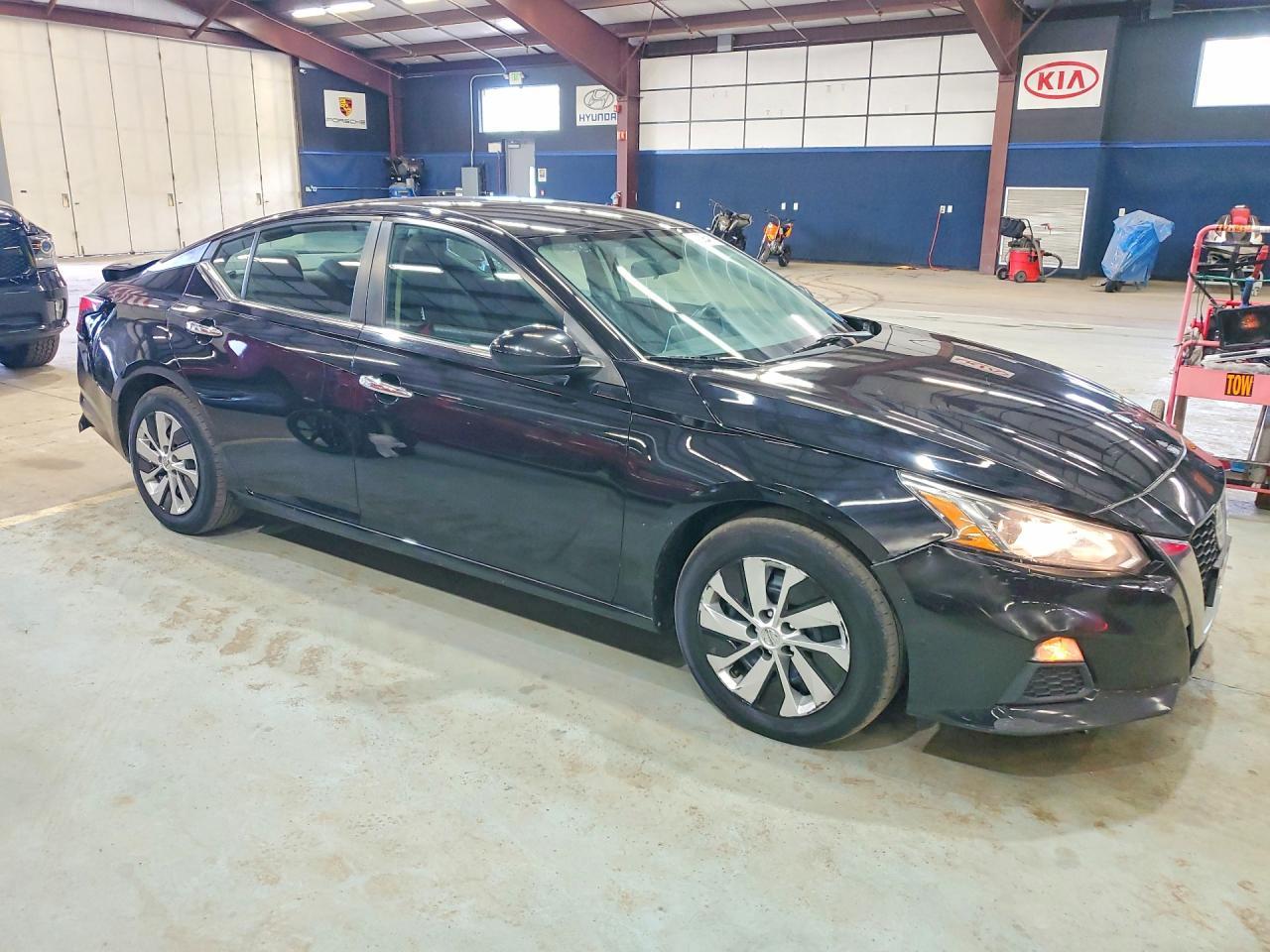 2020 Nissan Altima - zdjęcie 4