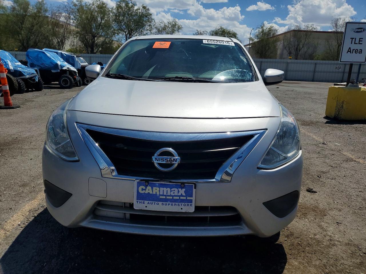 2017 Nissan Versa 1.6 S - zdjęcie 5