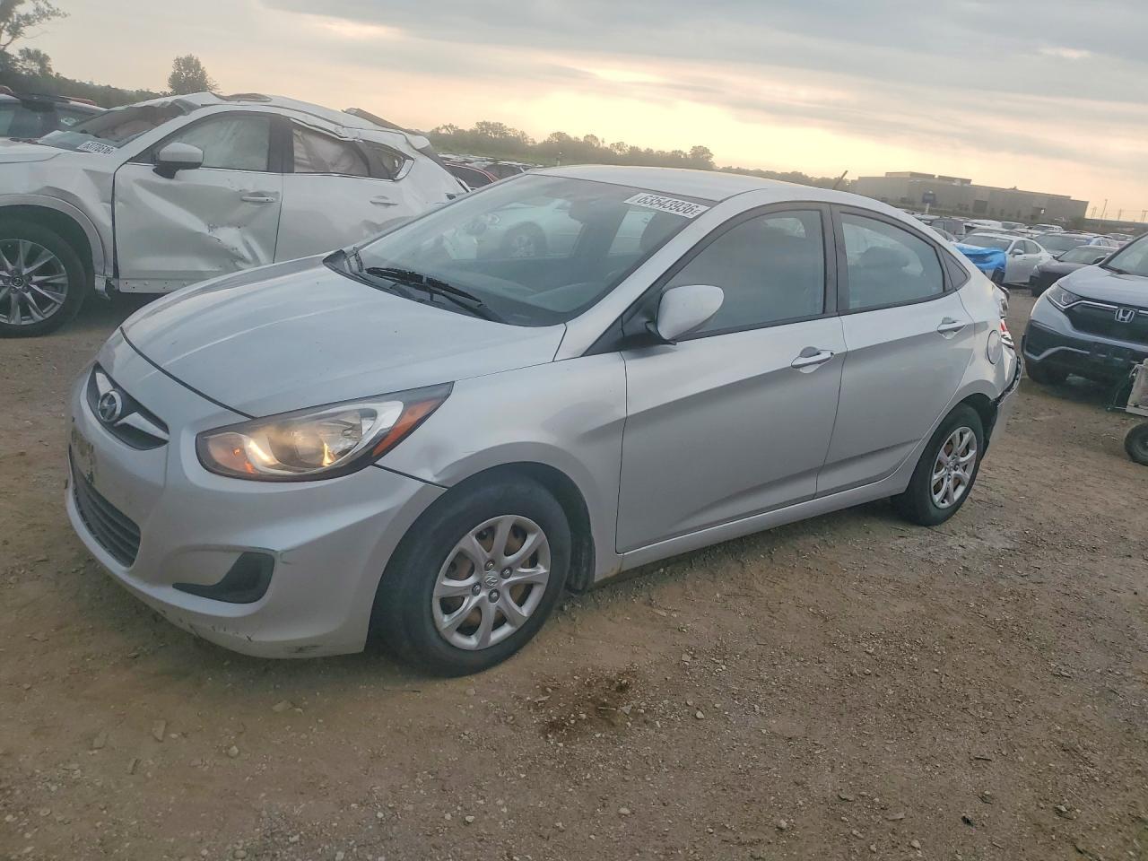 2013 Hyundai Accent Gls - zdjęcie główne