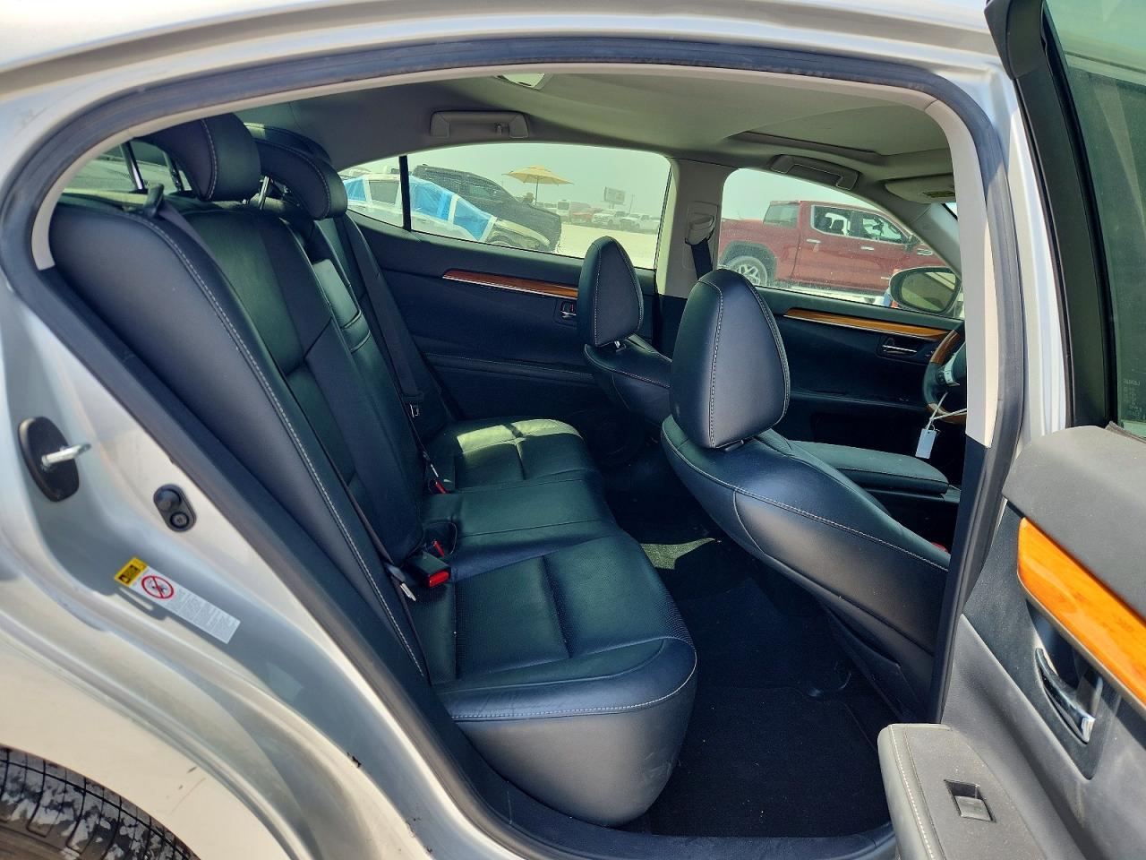 2014 Lexus Es 300H - zdjęcie 10