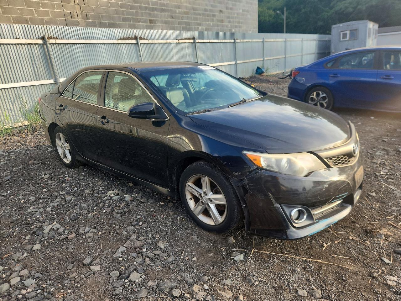 2014 Toyota Camry Se - zdjęcie 4