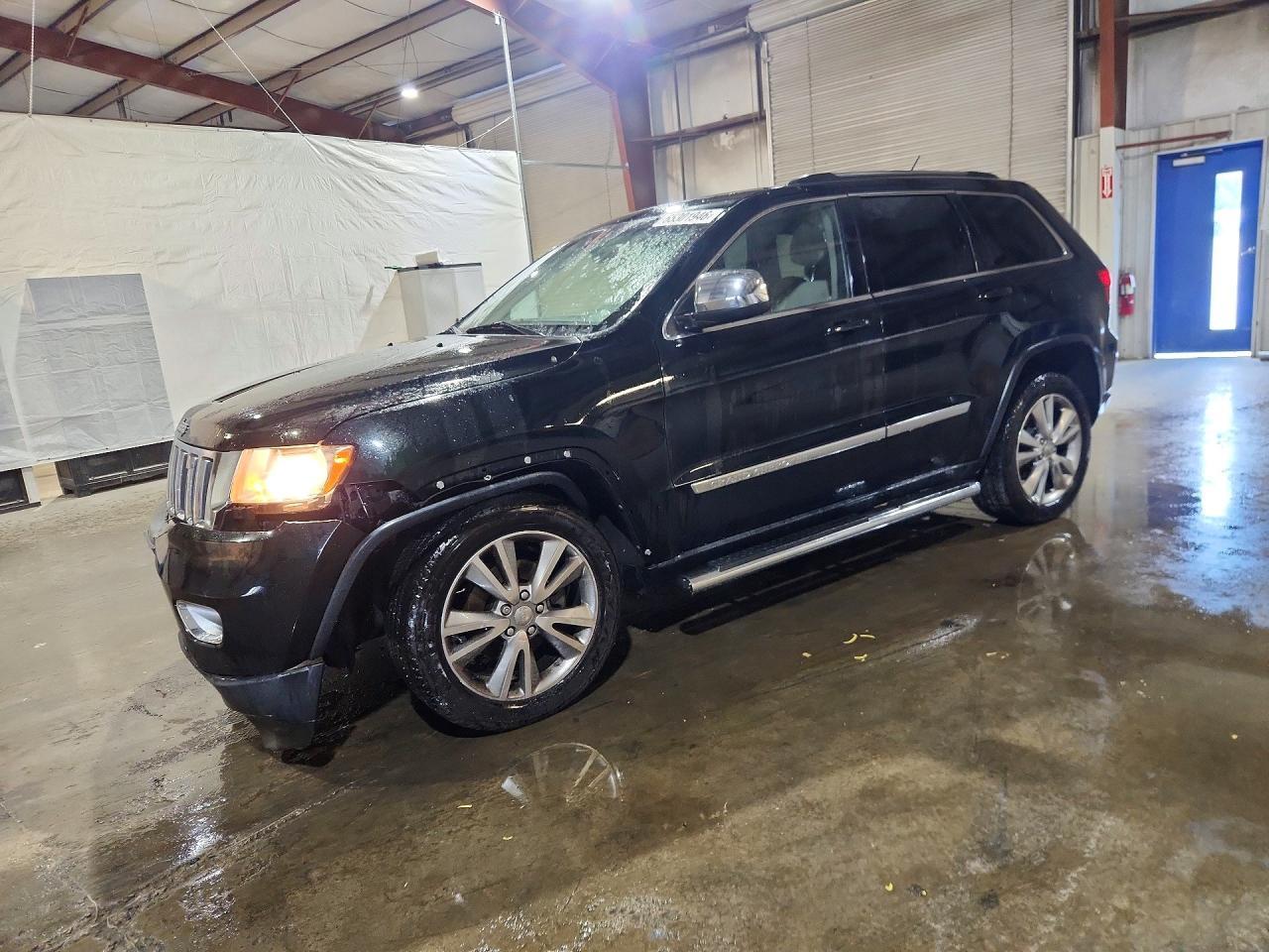 2013 Jeep Grand Cherokee Laredo - zdjęcie główne