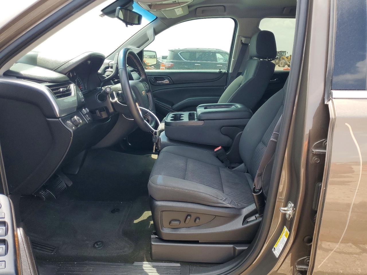 2015 Chevrolet Tahoe C1500 Ls - zdjęcie 7