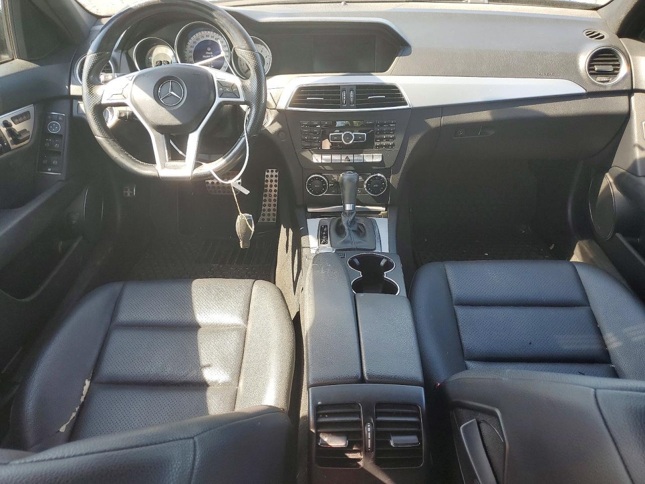 2014 Mercedes-Benz C 300 4Matic - zdjęcie 8