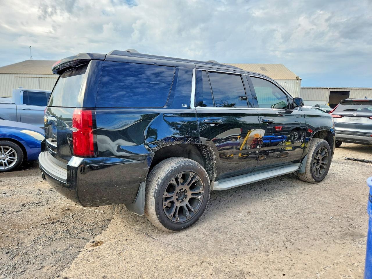 2015 Chevrolet Tahoe K1500 Ls - zdjęcie 3