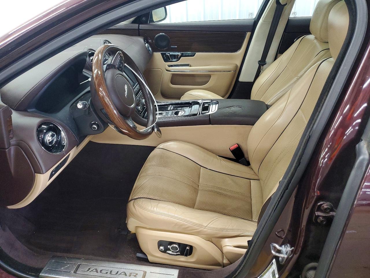 2016 Jaguar Xj - zdjęcie 7