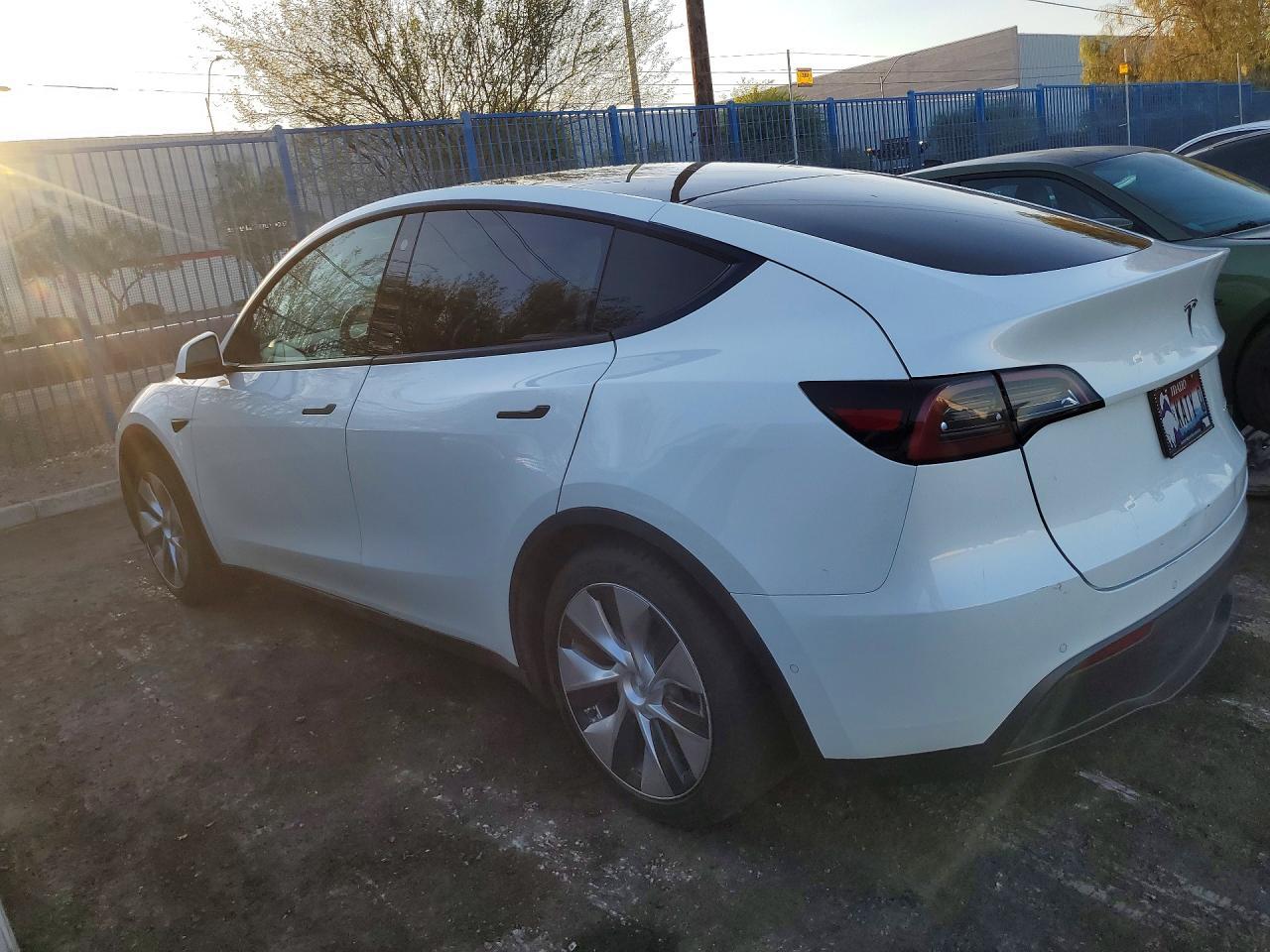 2021 Tesla Model Y - zdjęcie 2