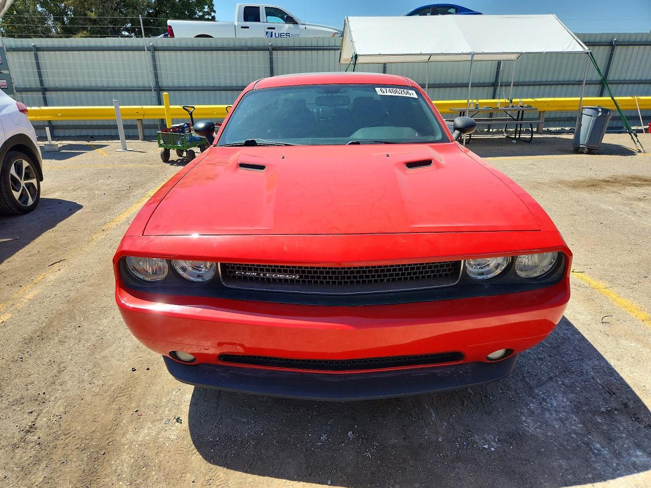 2014 Dodge Challenger Sxt - zdjęcie 5