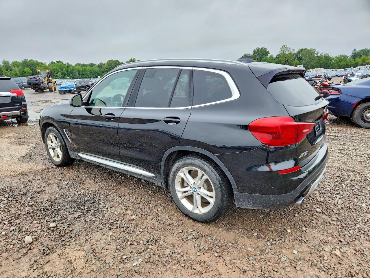2019 BMW X3 xDrive30I - zdjęcie 2