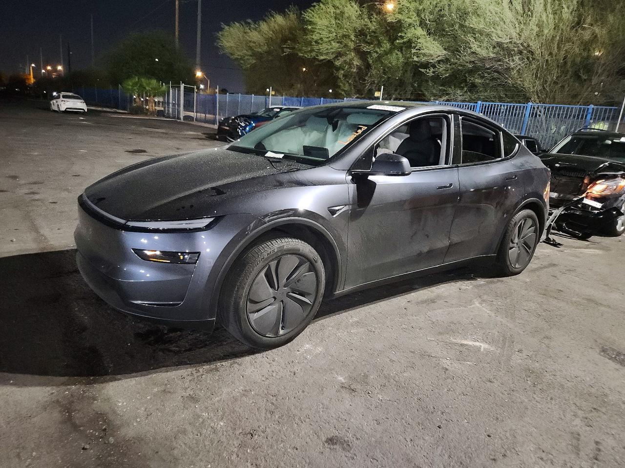 2026 Tesla Model Y - zdjęcie główne