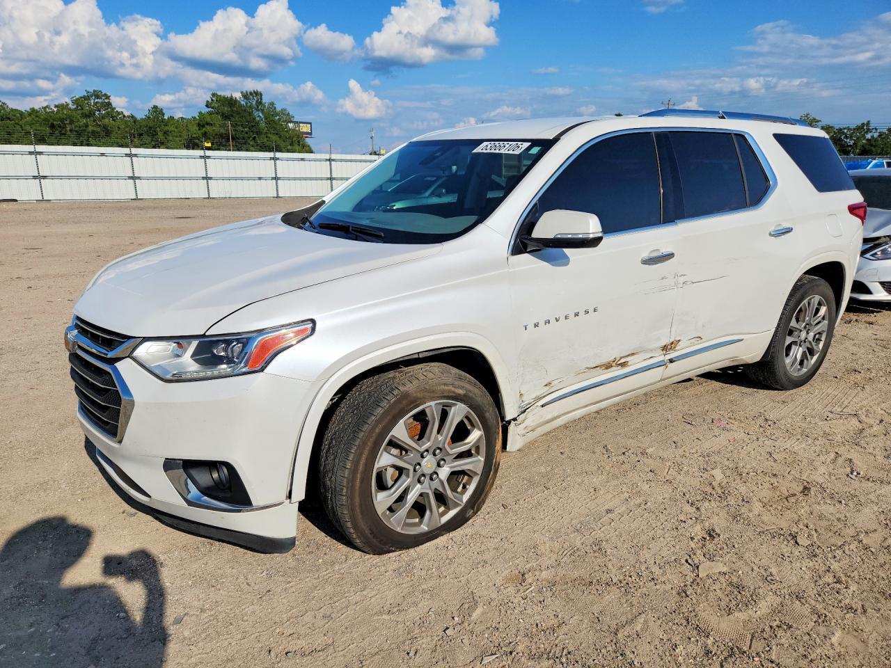 2019 Chevrolet Traverse Premier - zdjęcie główne