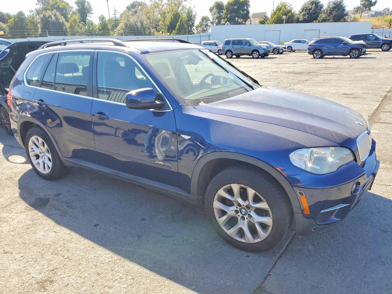 2013 BMW X5 xDrive35I - zdjęcie 4