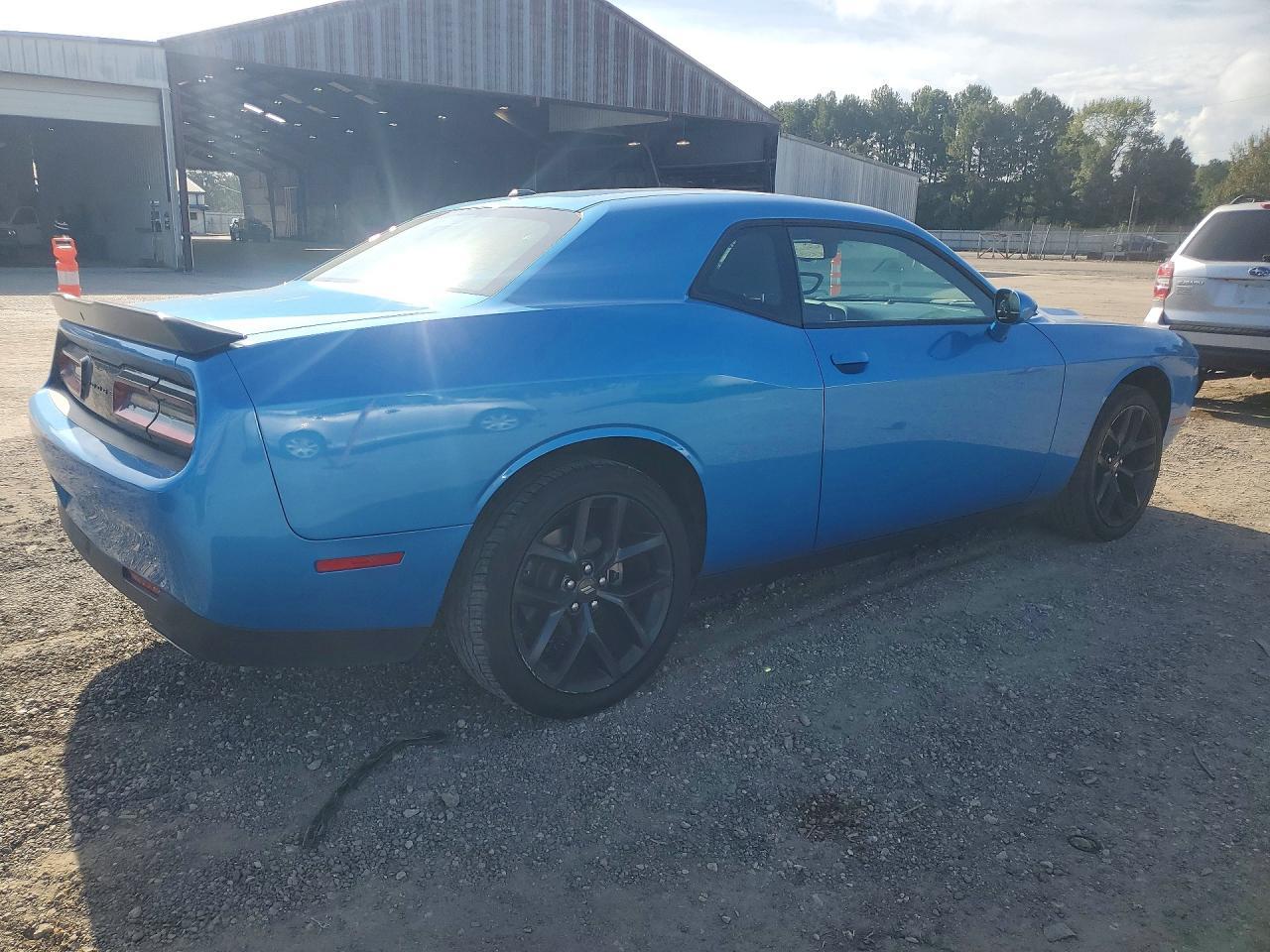 2023 Dodge Challenger Sxt - zdjęcie 3