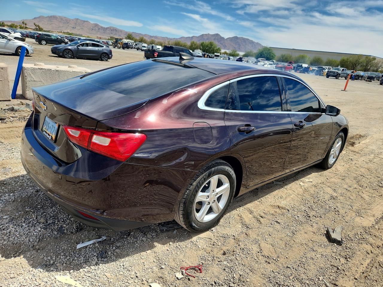 2020 Chevrolet Malibu Ls - zdjęcie 3