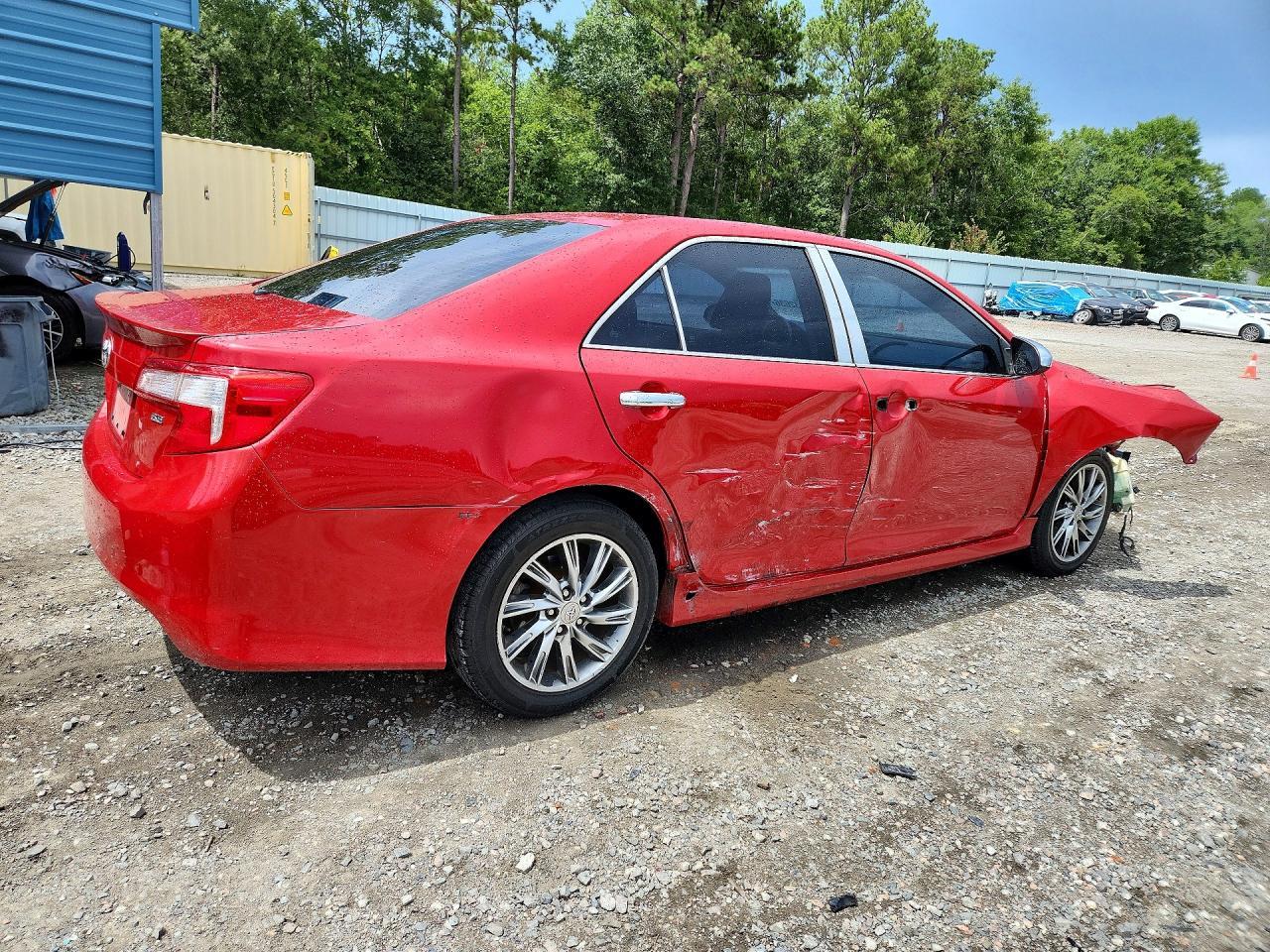 2013 Toyota Camry Se - zdjęcie 3