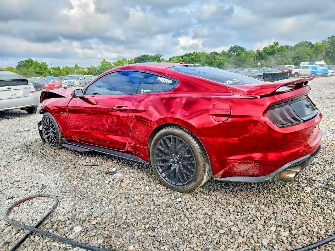 2019 Ford Mustang Gt - zdjęcie 2