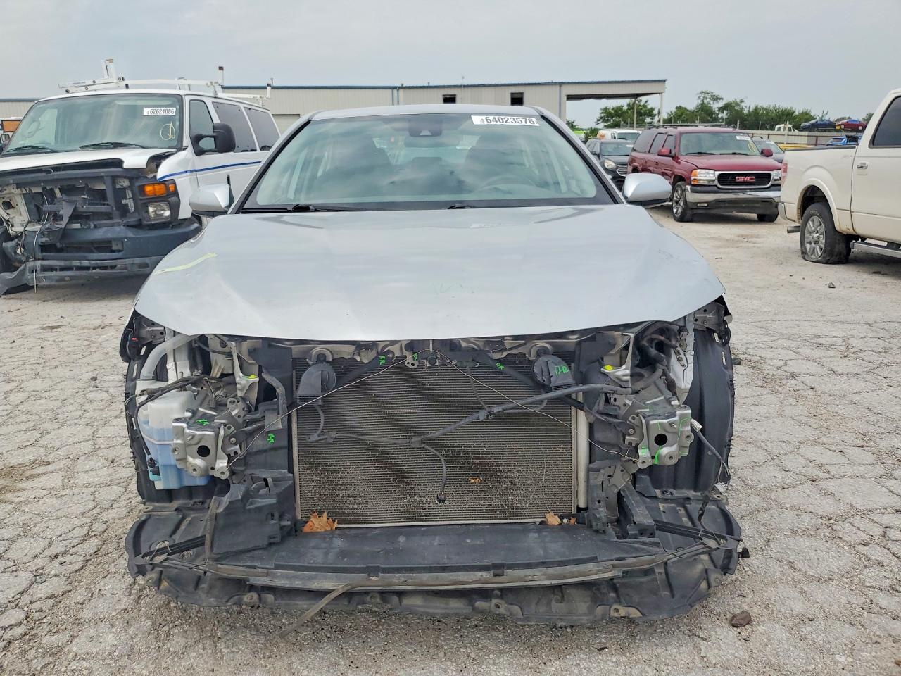 2019 Toyota Camry Le - zdjęcie 5