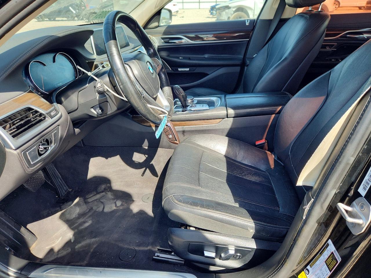 2016 BMW 740 I - zdjęcie 7