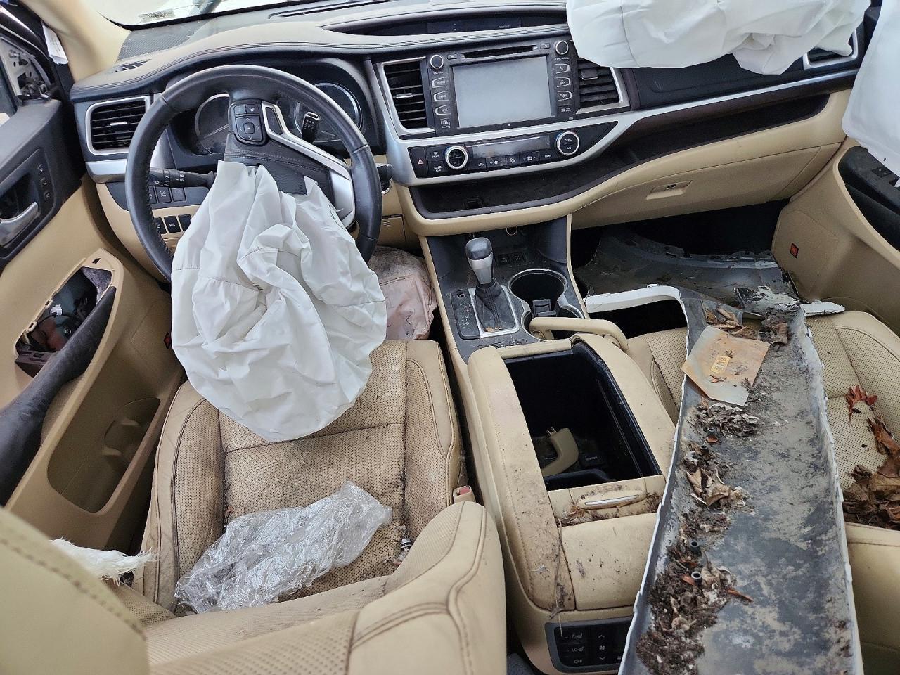 2015 Toyota Highlander Limited Platinum - zdjęcie 8