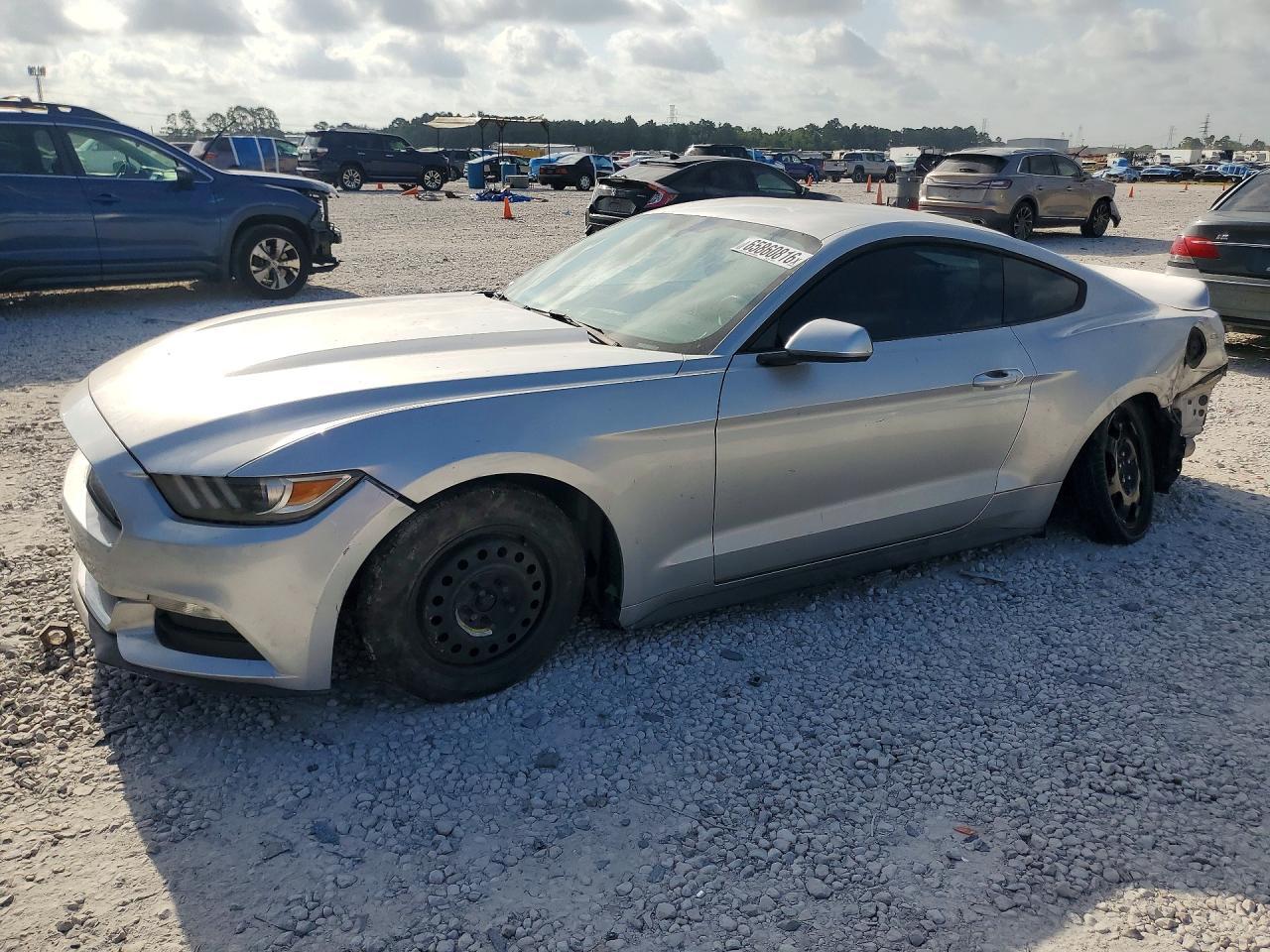 2017 Ford Mustang - zdjęcie główne