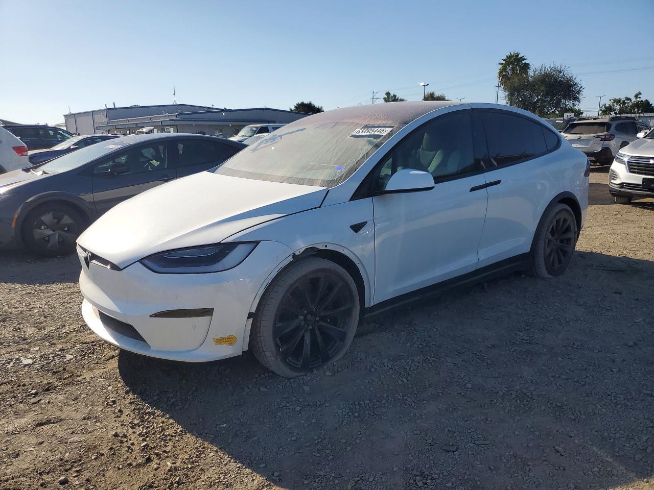 2022 Tesla Model X - zdjęcie główne