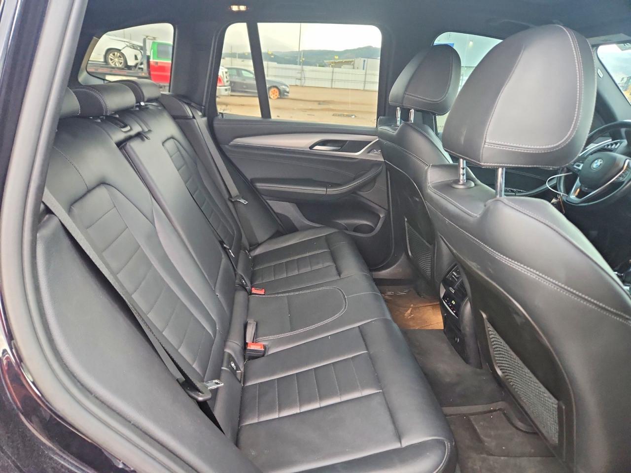 2018 BMW X3 xDrivem40I - zdjęcie 10