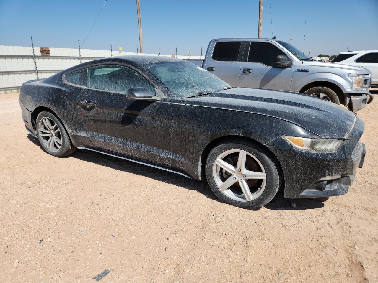 2016 Ford Mustang - zdjęcie 4