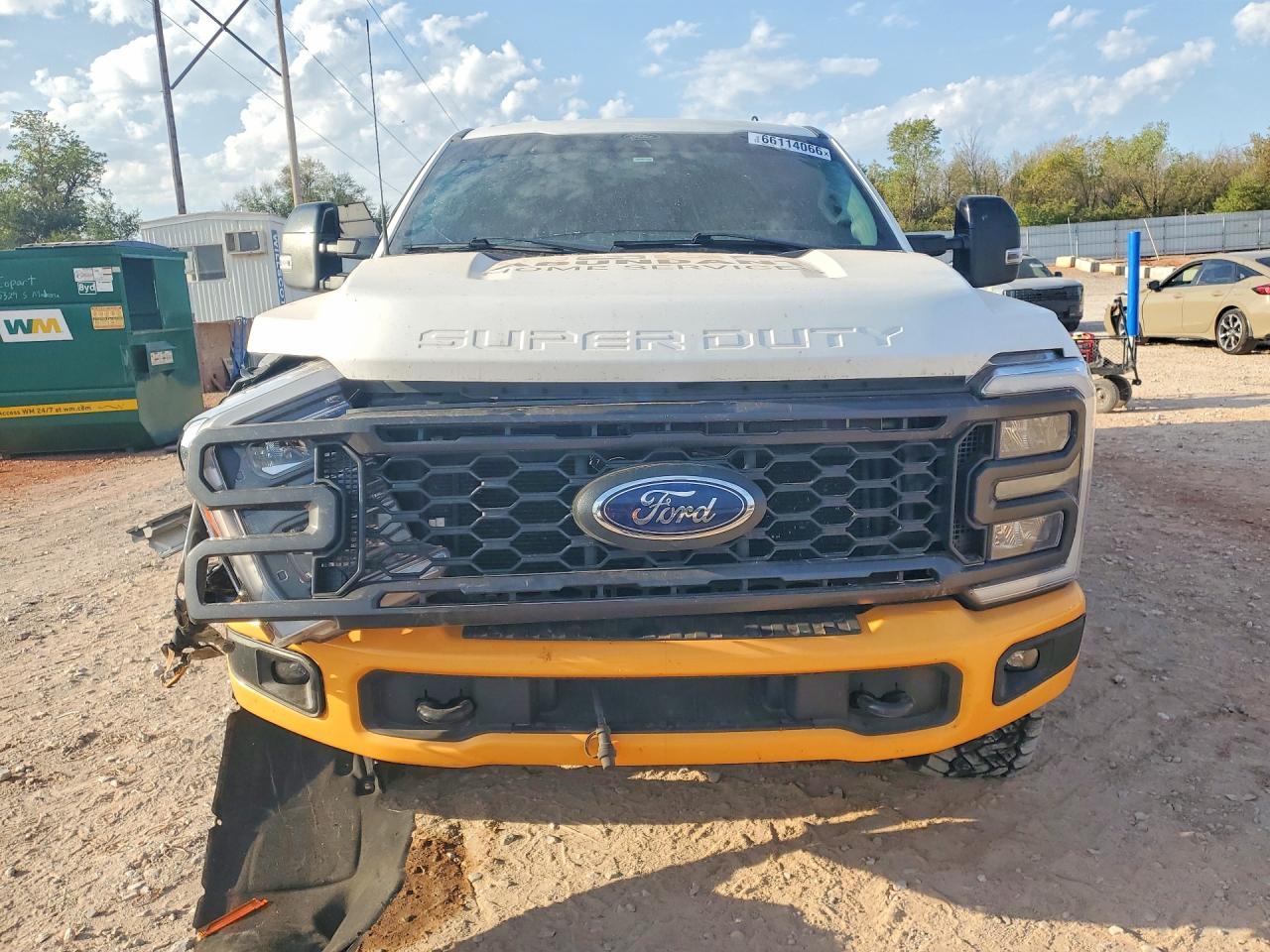 2024 Ford F250 Super Duty - zdjęcie 5