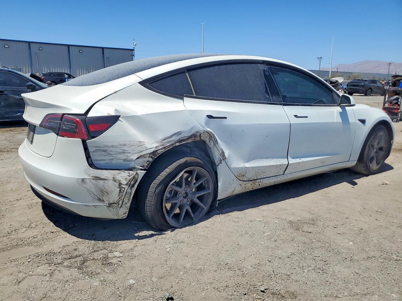 2023 Tesla Model 3 - zdjęcie 3