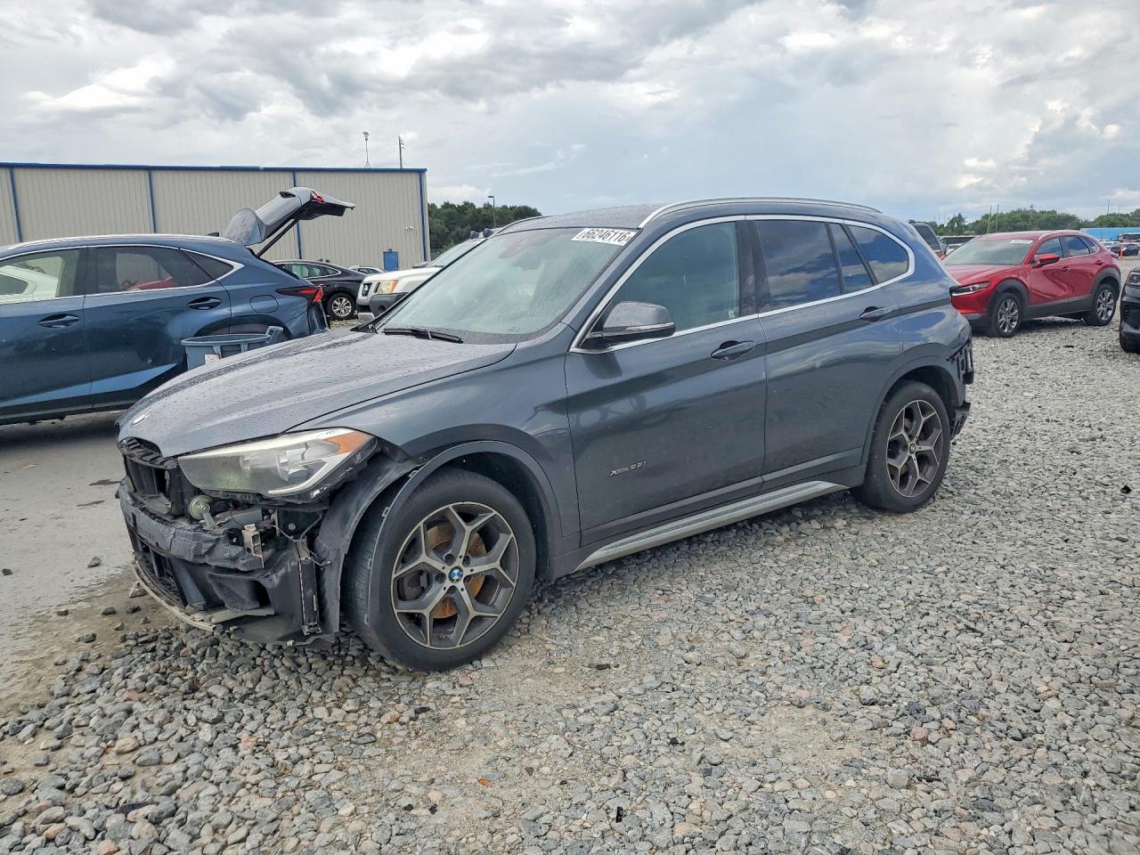 2017 BMW X1 xDrive28I - zdjęcie główne