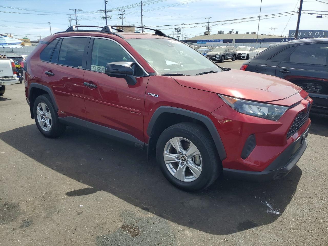 2021 Toyota Rav4 Le - zdjęcie 4