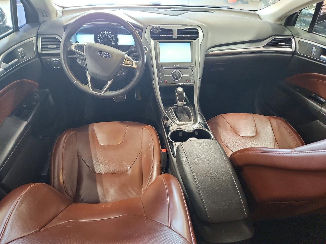 2016 Ford Fusion Titanium - zdjęcie 8