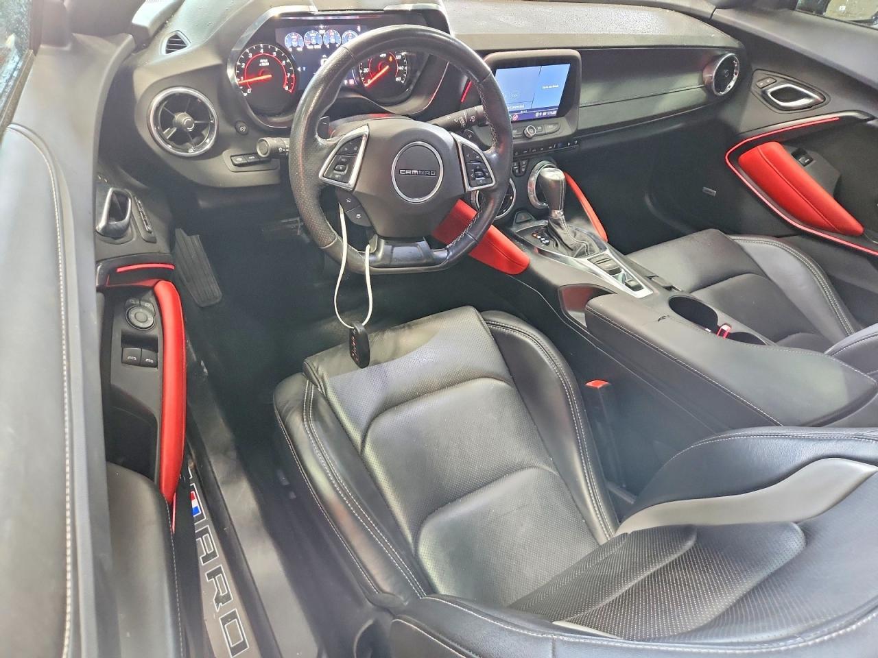 2021 Chevrolet Camaro Lt - zdjęcie 8