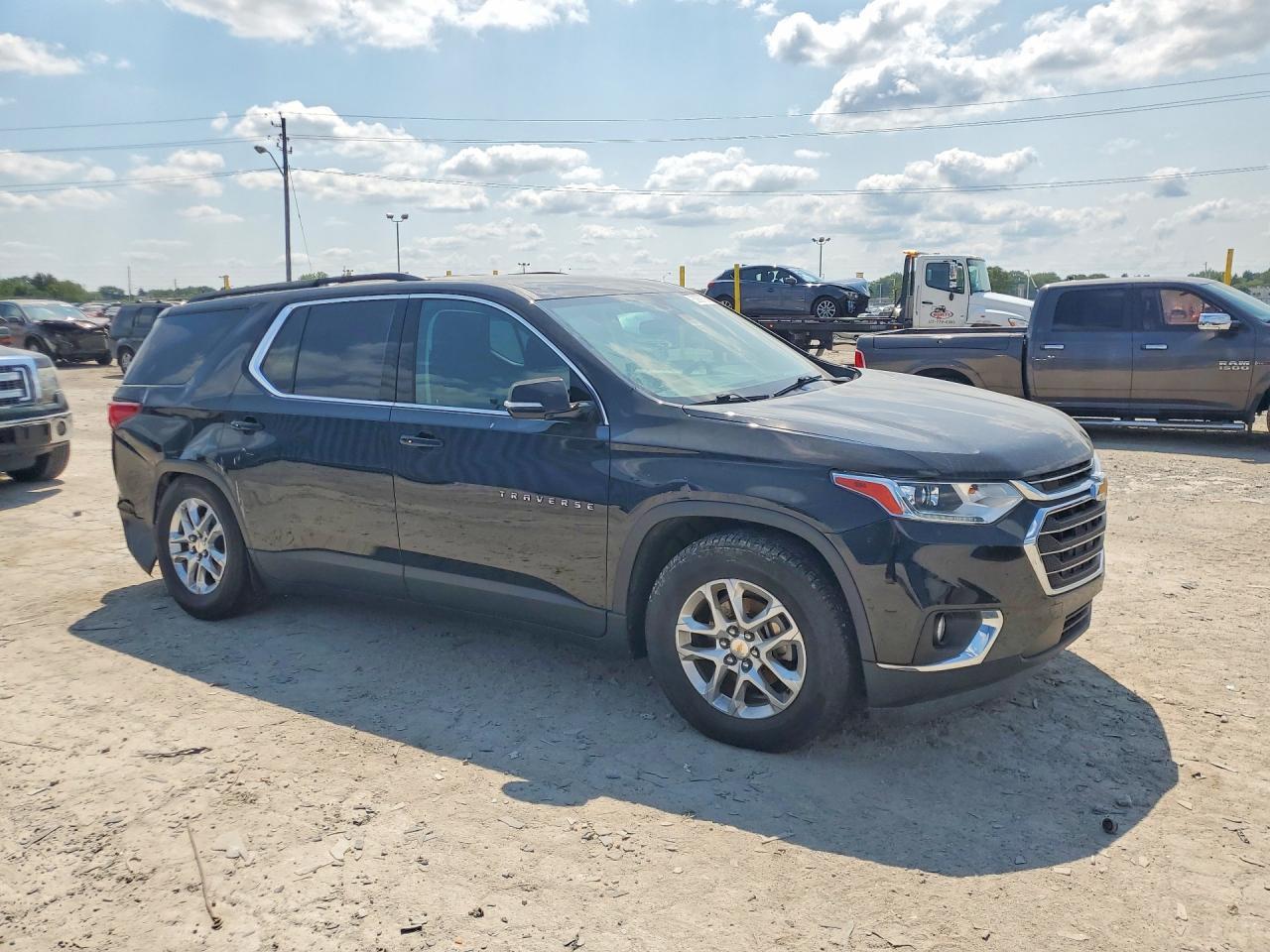 2020 Chevrolet Traverse Lt - zdjęcie 4