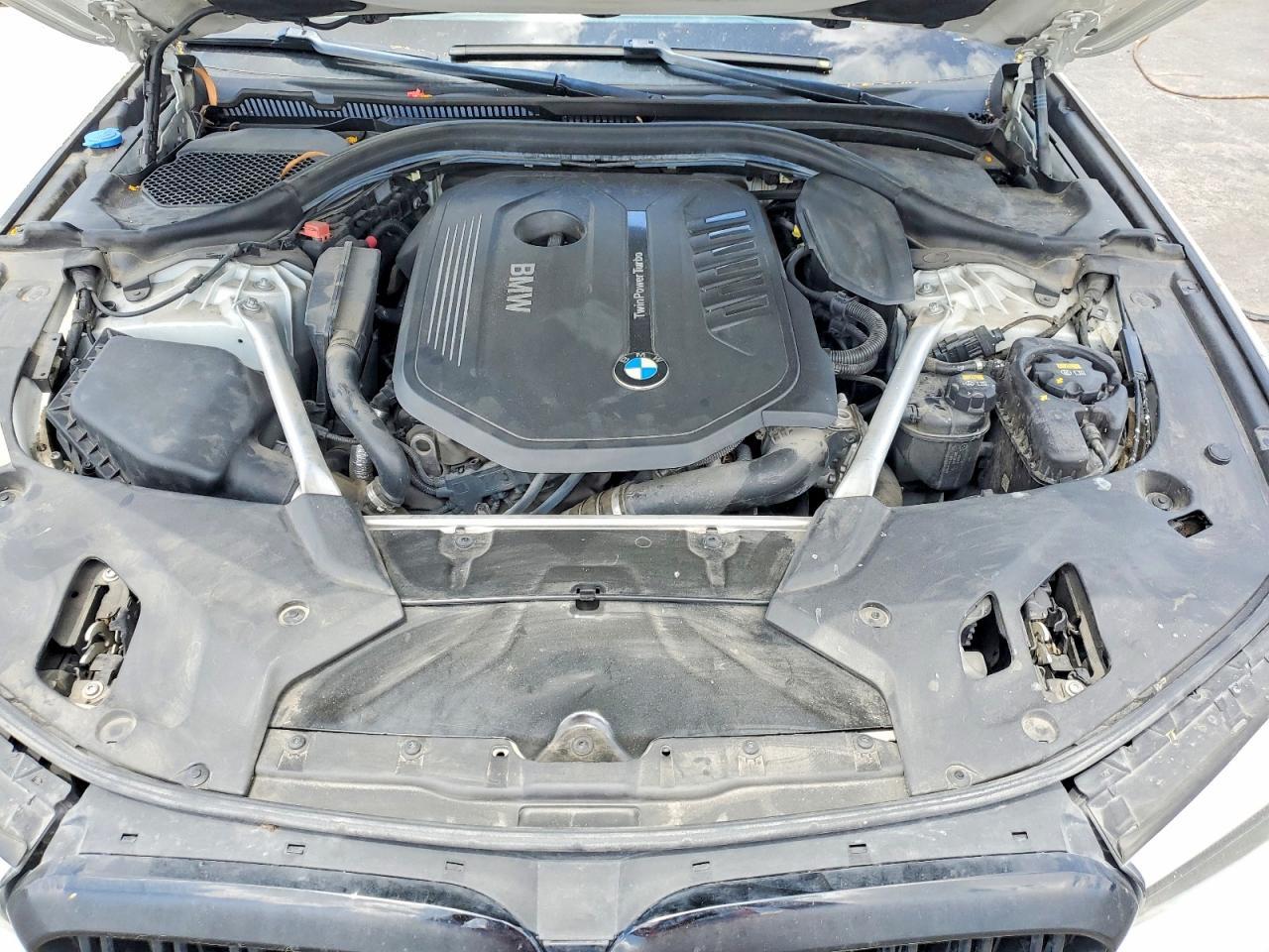 2019 BMW 540 I - zdjęcie 11